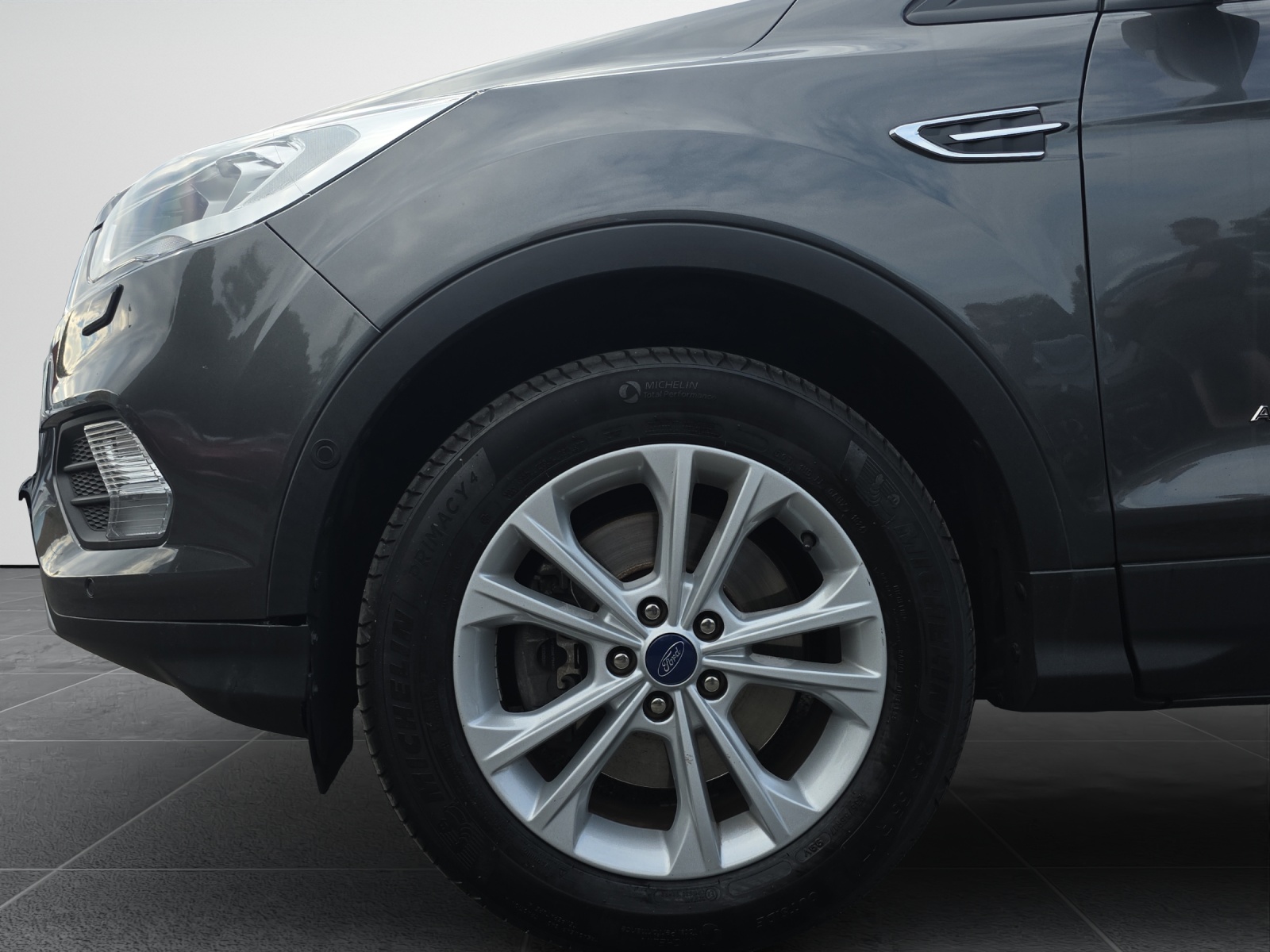 FORD Kuga 2.0 TDCi 150 Titanium-image-13