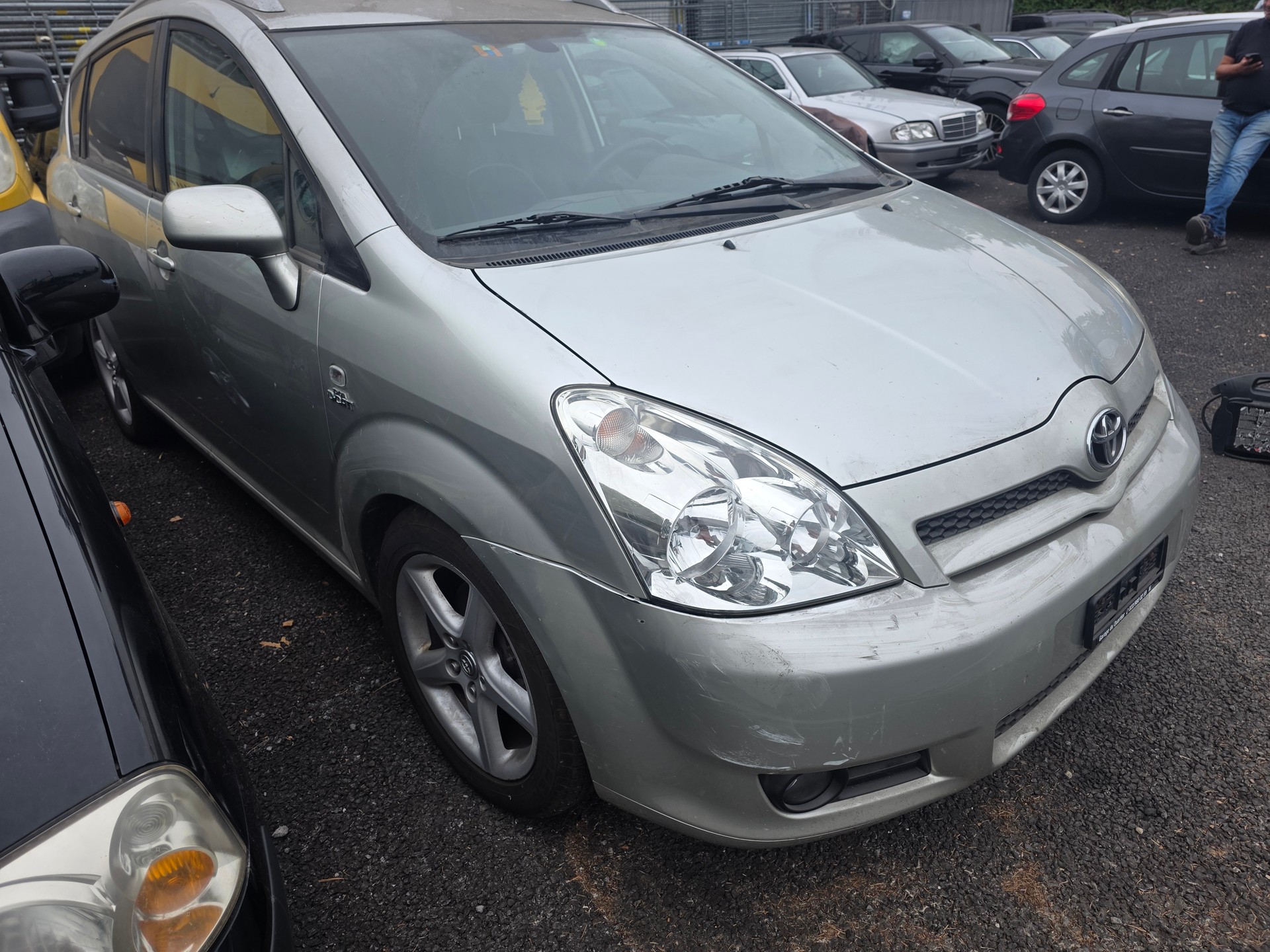 TOYOTA Corolla Verso 2.2 D-4D CleanP. Linea Sol Prem.-image-1