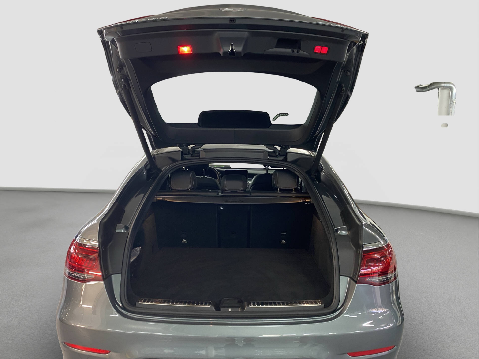 MERCEDES-BENZ GLC 200 Night Star Coupé-image-13