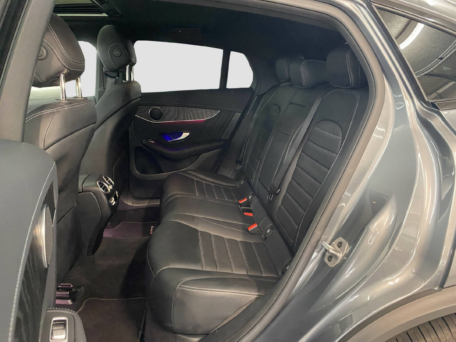 MERCEDES-BENZ GLC 200 Night Star Coupé-image-12
