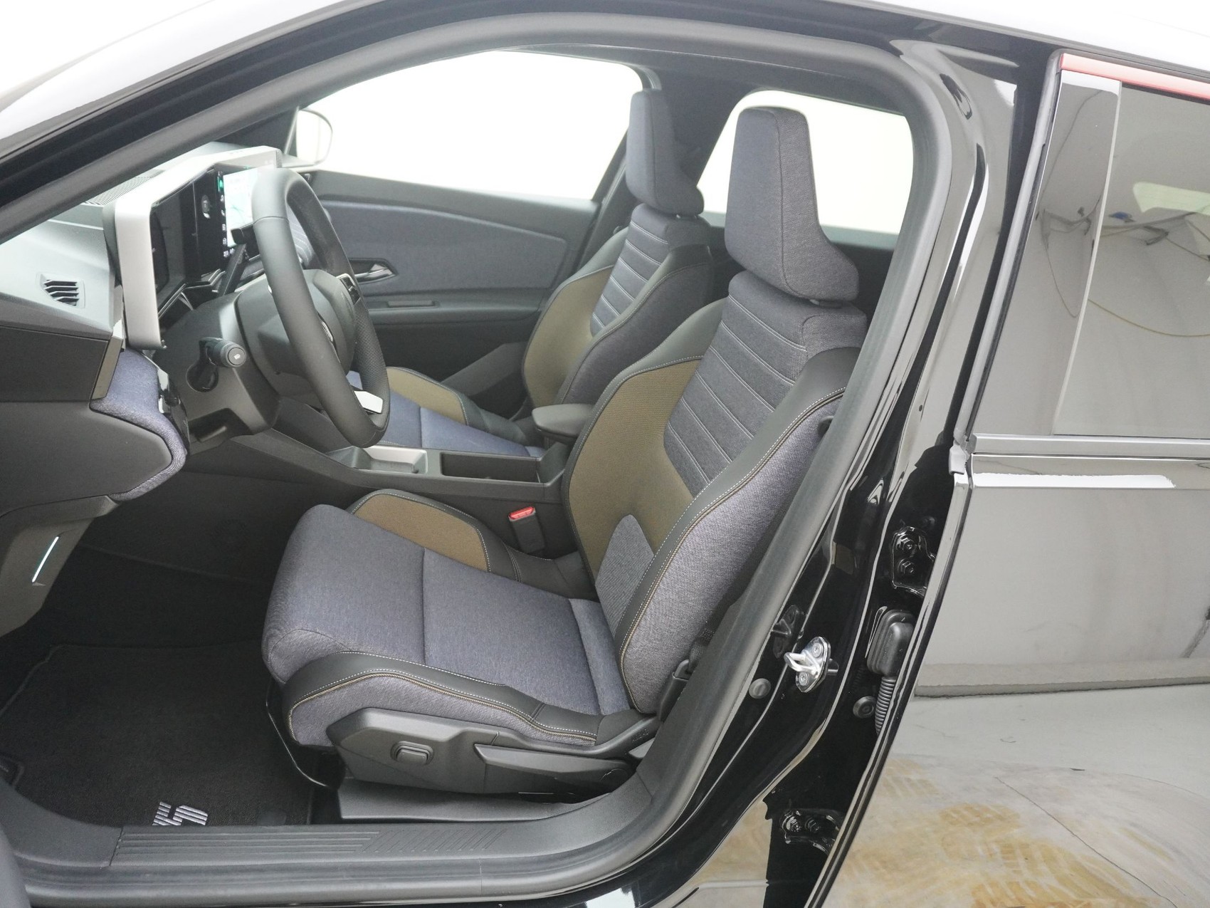 RENAULT R5 E-Tech Comfort Range techno-image-11