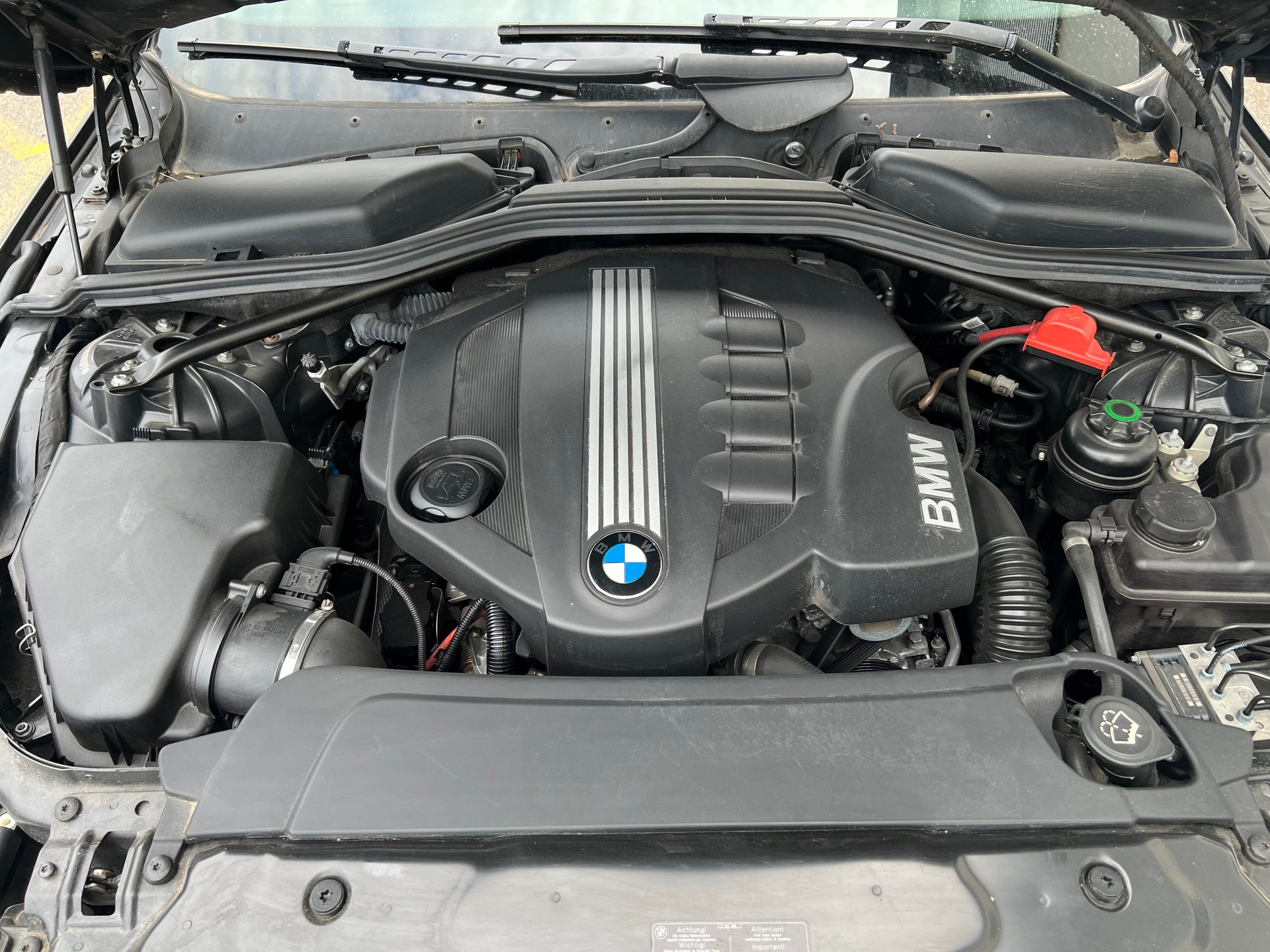 BMW 520d Touring-image-9