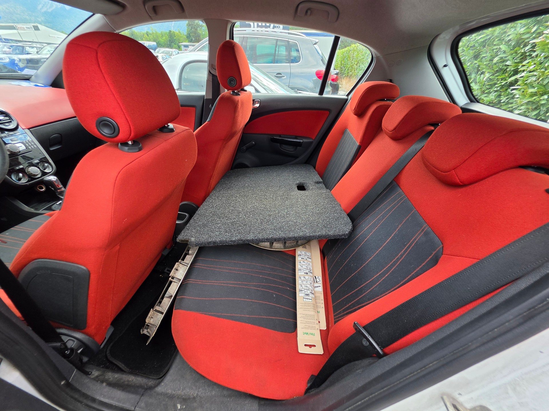 OPEL Corsa 1.4 TP Enjoy-image-9