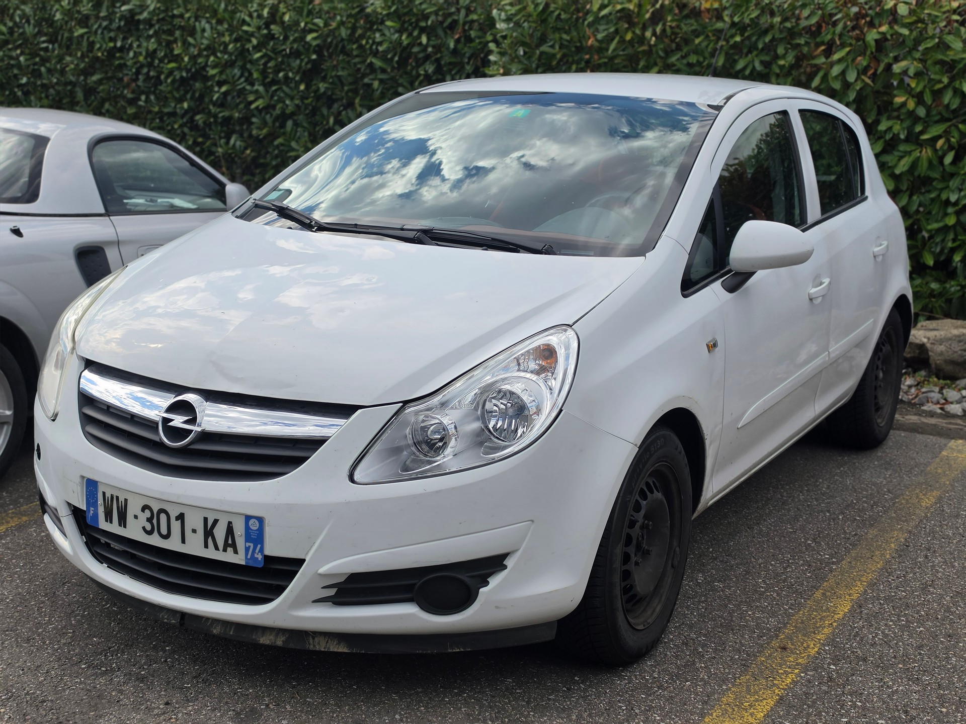 OPEL Corsa 1.4 TP Enjoy-image-2