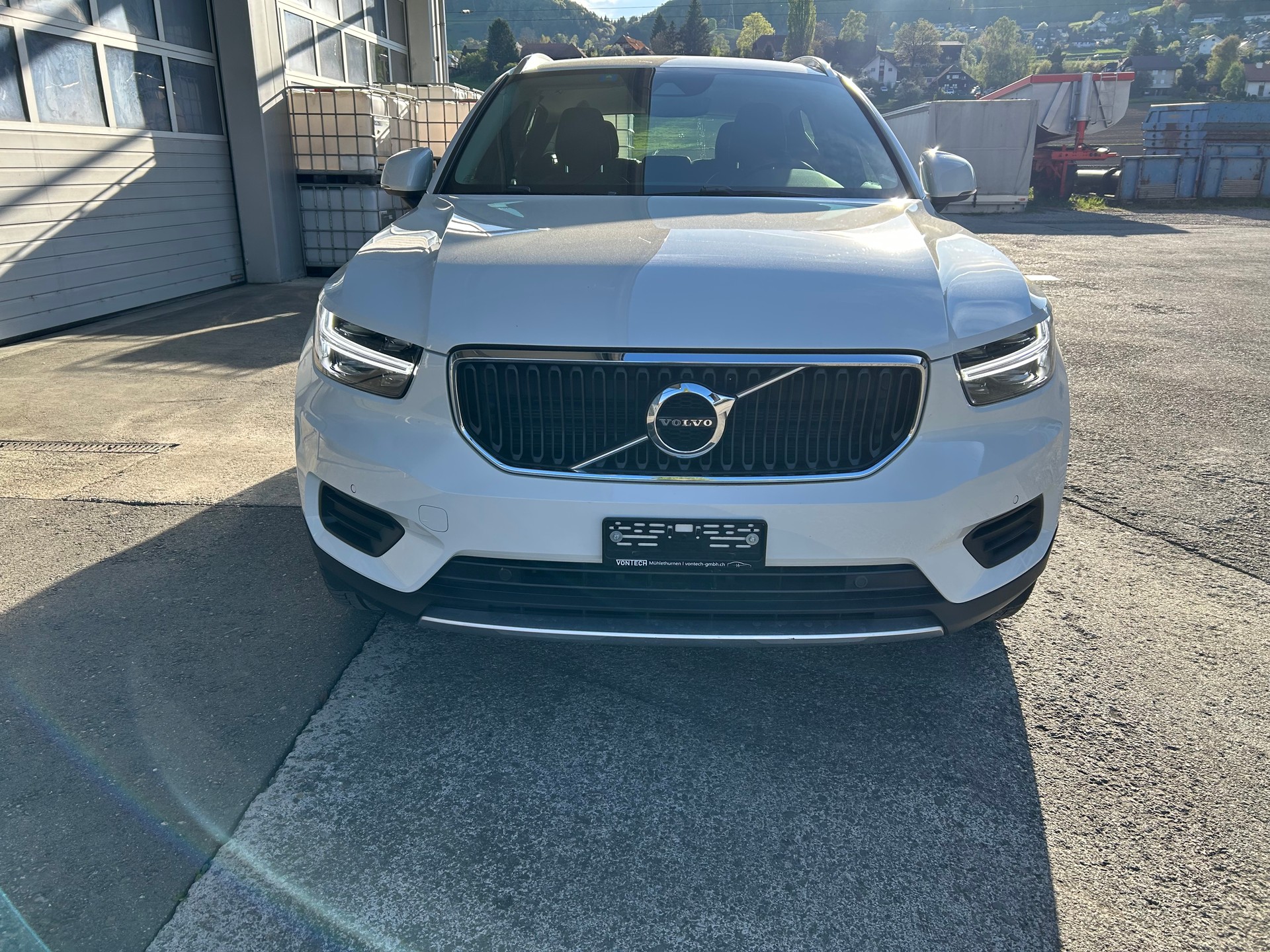 VOLVO 2.0 T4 Momentum AWD-image-5