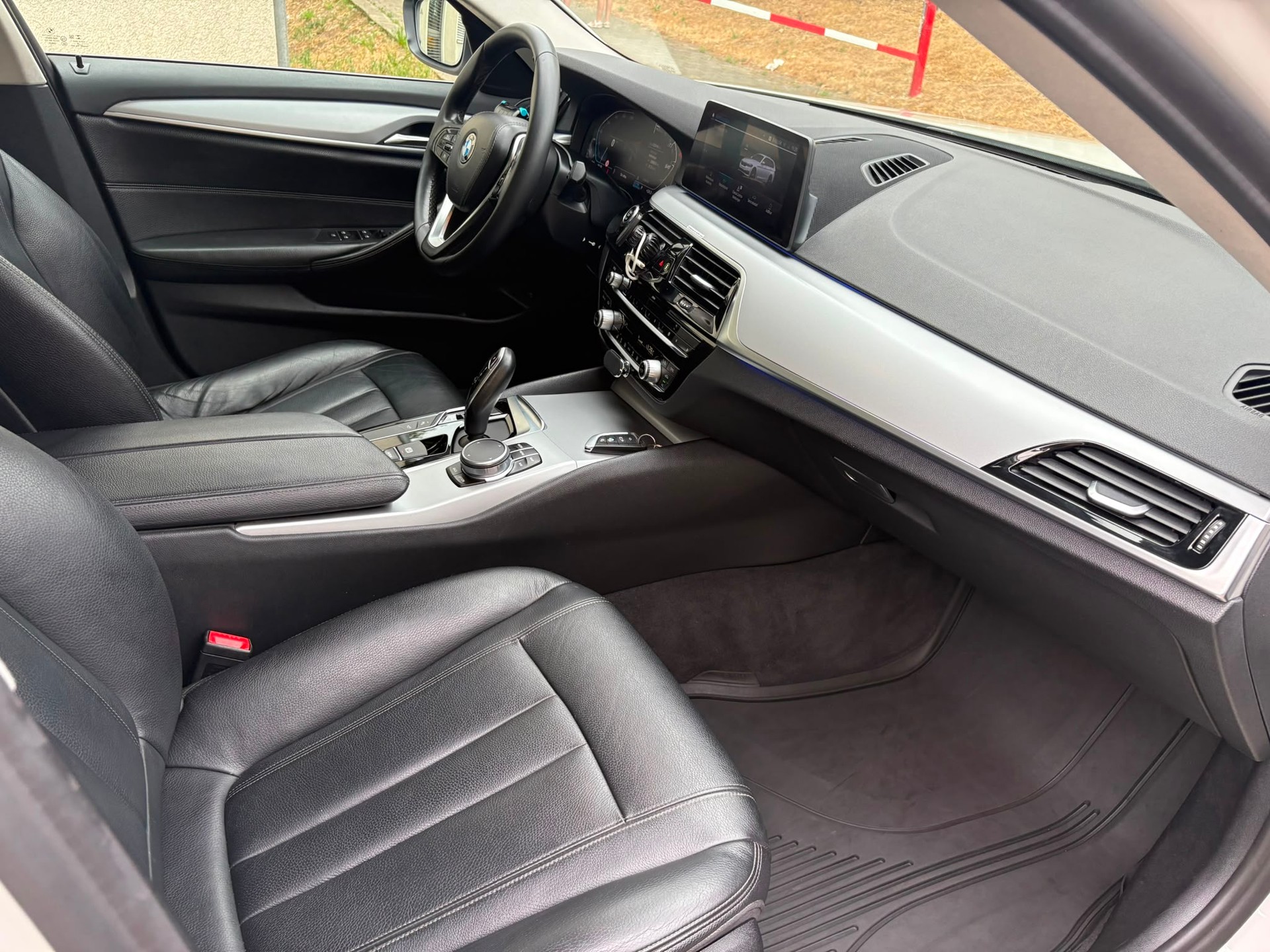 BMW 520d-image-2