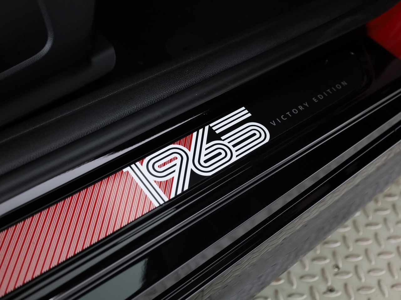 MINI Cooper John Cooper Works DKG-image-10