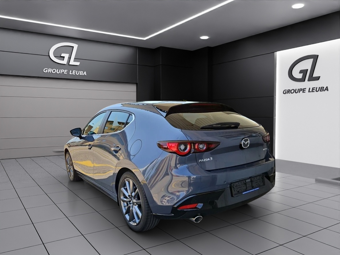 MAZDA 3 Sedan SKYACTIV-G M Hybrid 140 Centre Line Automat-image-3