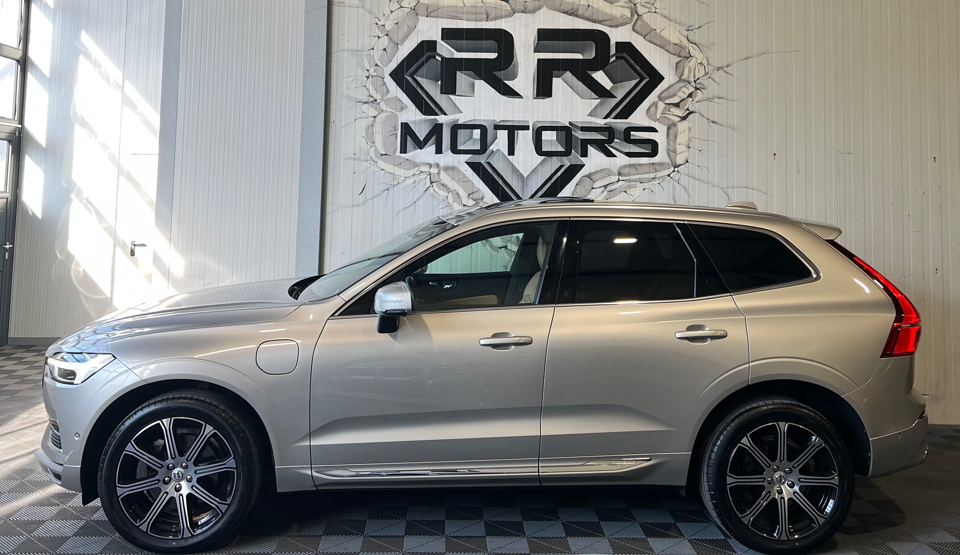 VOLVO XC60 T8 eAWD Inscription Geartronic-image-1