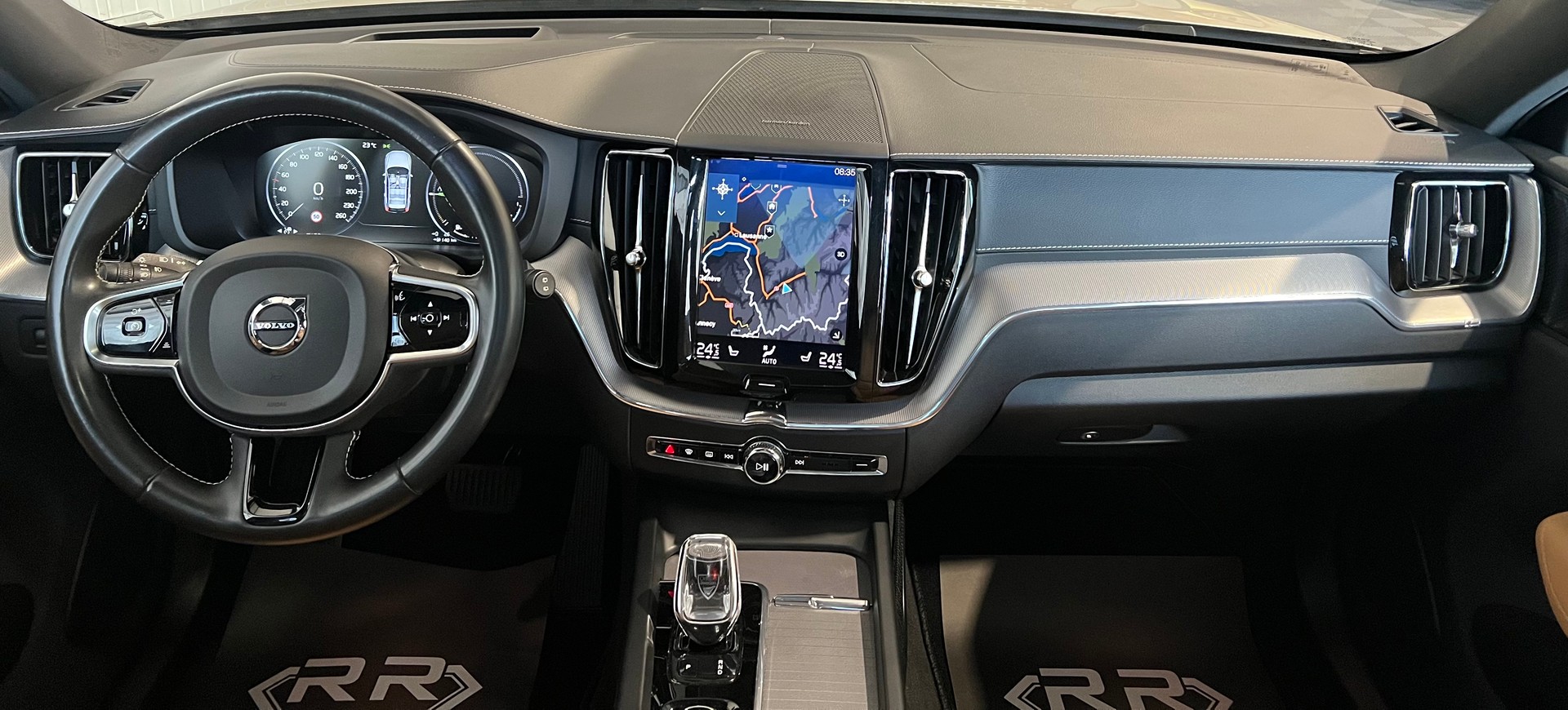 VOLVO XC60 T8 eAWD Inscription Geartronic-image-9