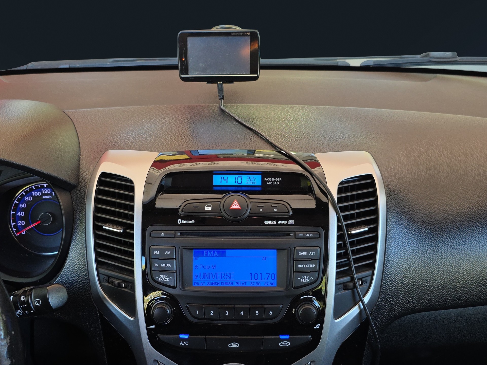 HYUNDAI iX20 1.6 Style Automatic-image-12