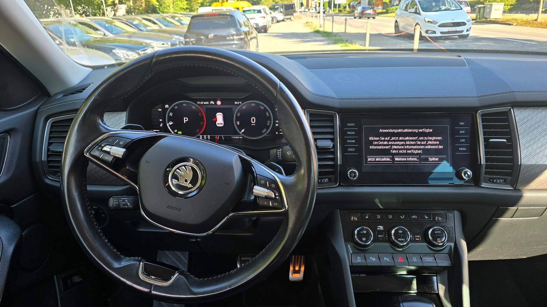 SKODA Kodiaq 2.0 TDI CR Style 4x4 DSG-image-12
