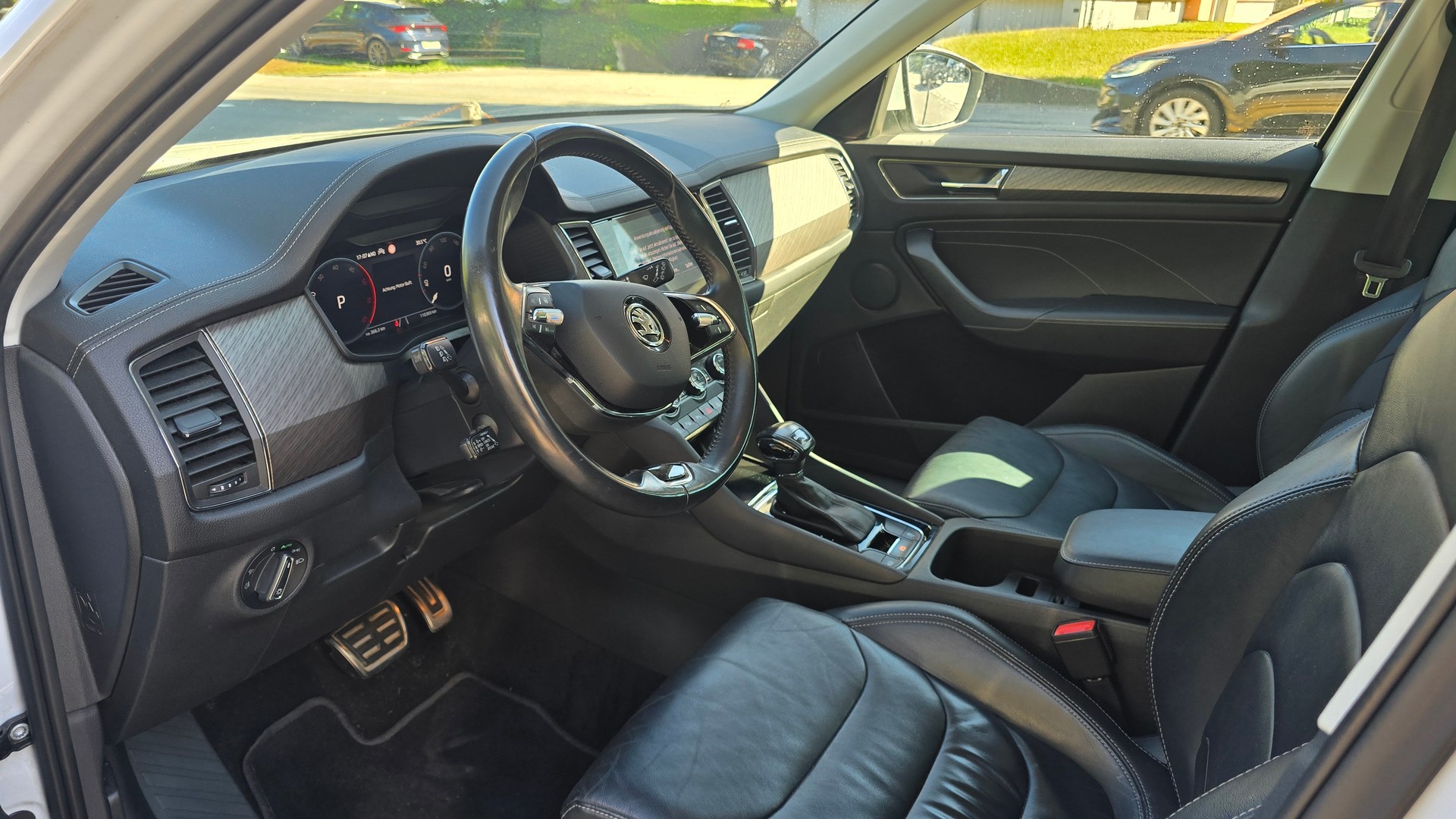 SKODA Kodiaq 2.0 TDI CR Style 4x4 DSG-image-13