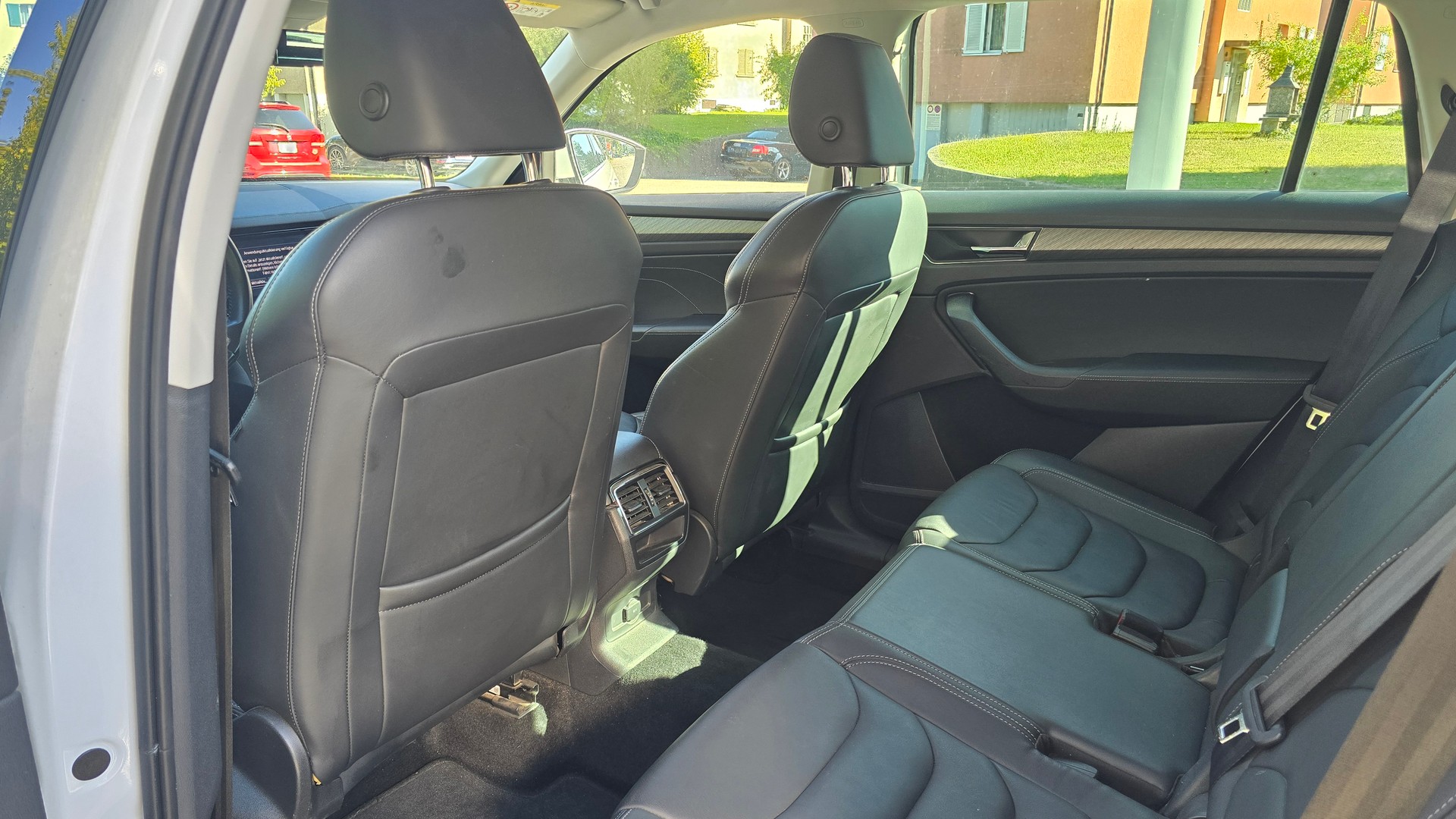 SKODA Kodiaq 2.0 TDI CR Style 4x4 DSG-image-9