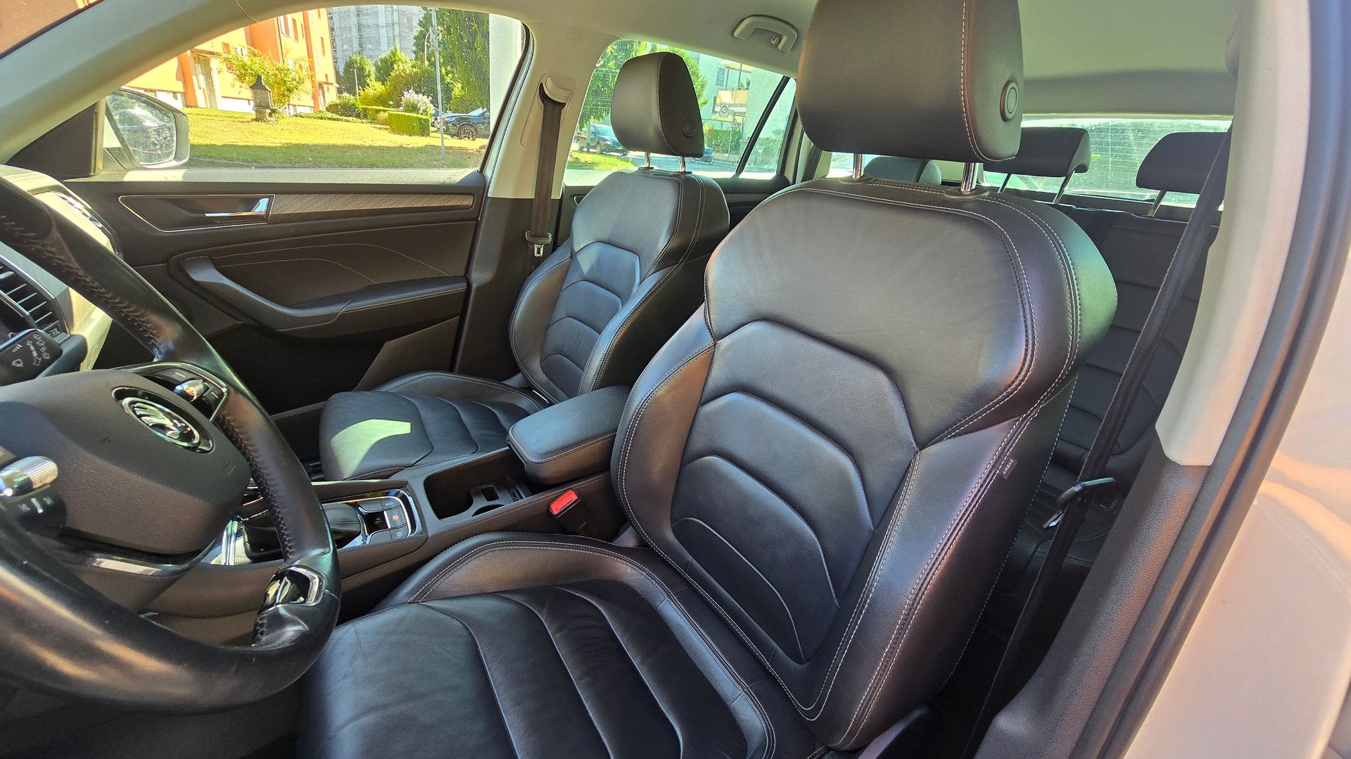SKODA Kodiaq 2.0 TDI CR Style 4x4 DSG-image-15