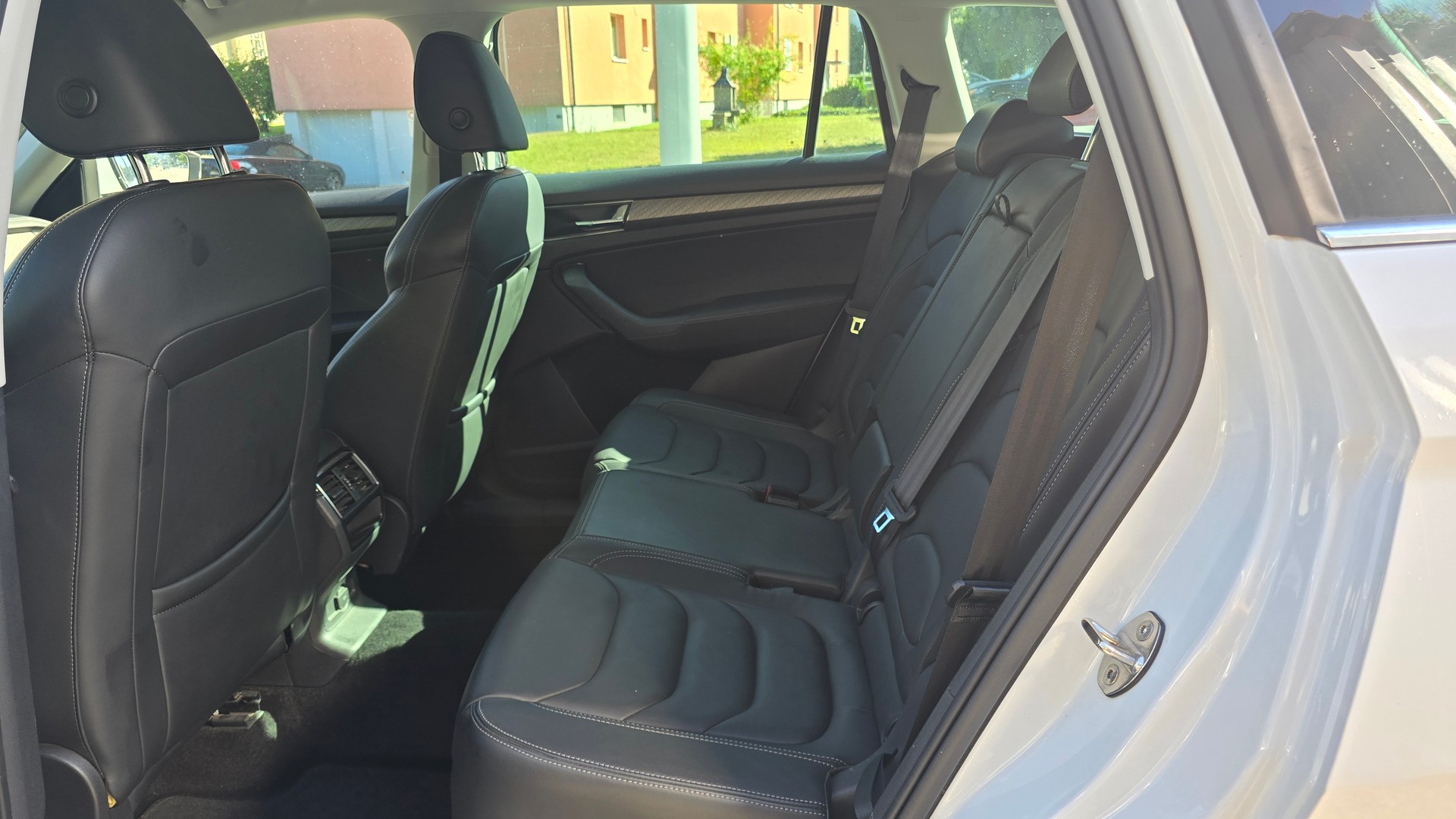 SKODA Kodiaq 2.0 TDI CR Style 4x4 DSG-image-8