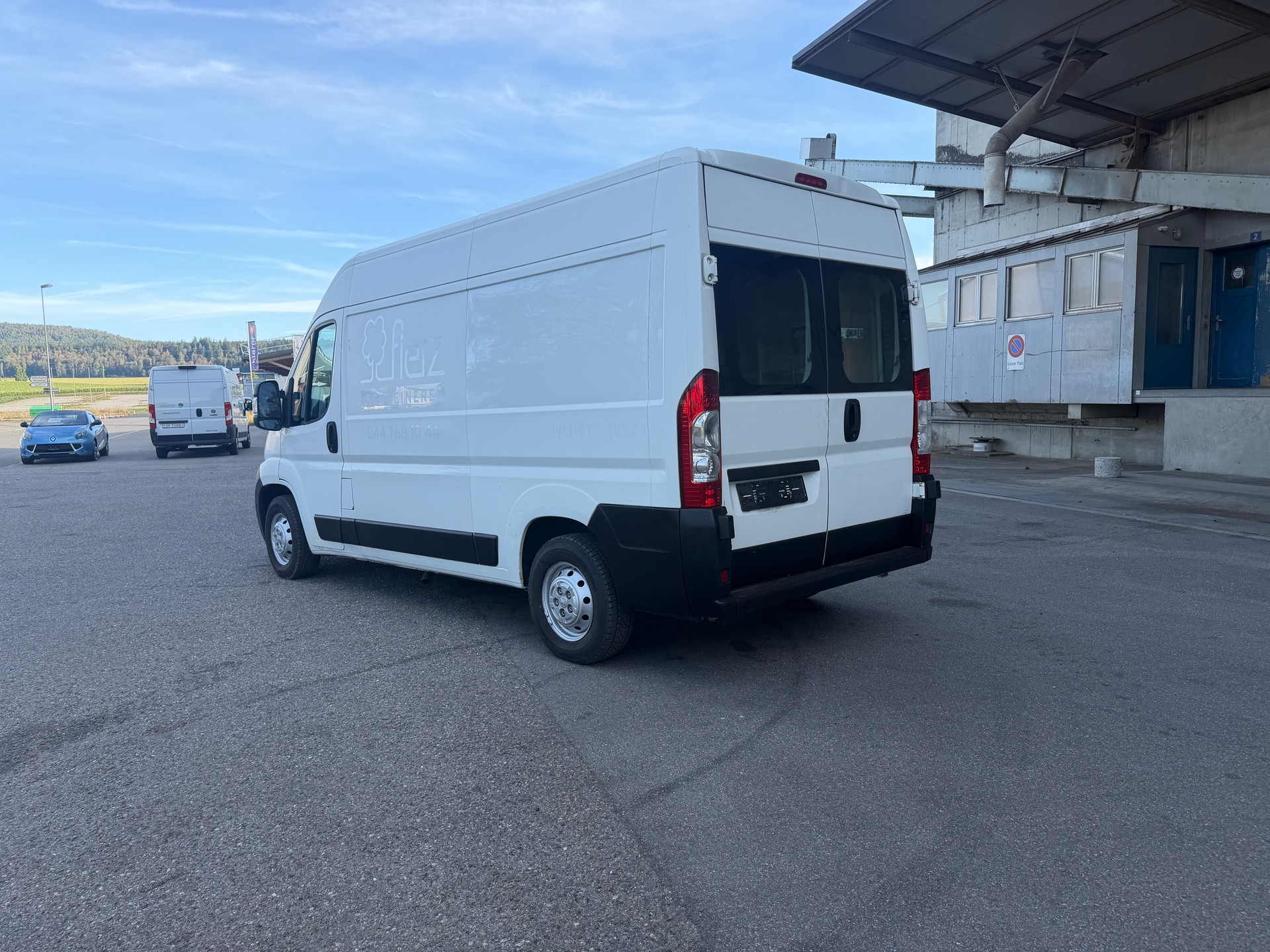 PEUGEOT Boxer 2.2 HDI 335 L2H2-image-2