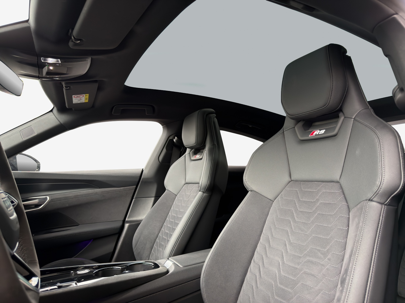 AUDI e-tron GT quattro-image-15