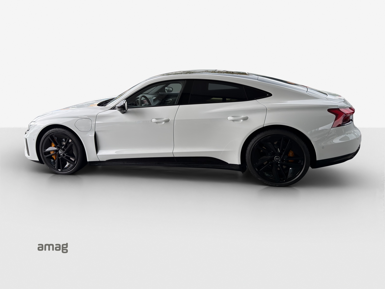 AUDI e-tron GT quattro-image-1