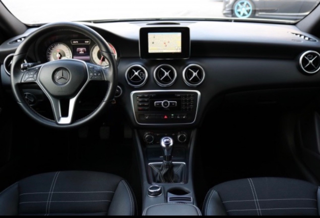MERCEDES-BENZ A 180 Urban-image-3