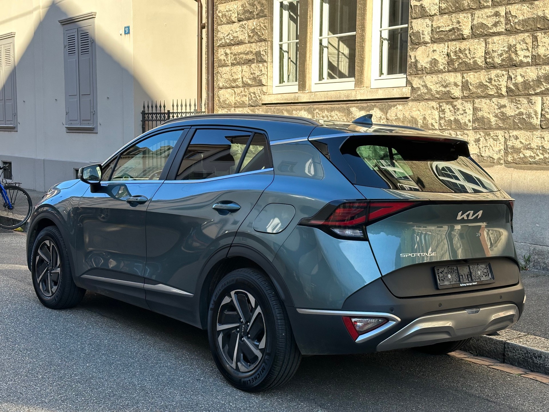 KIA Sportage 1.6T-GDi MHEV Power Edition 4x4 7DCT-showroom-element-3