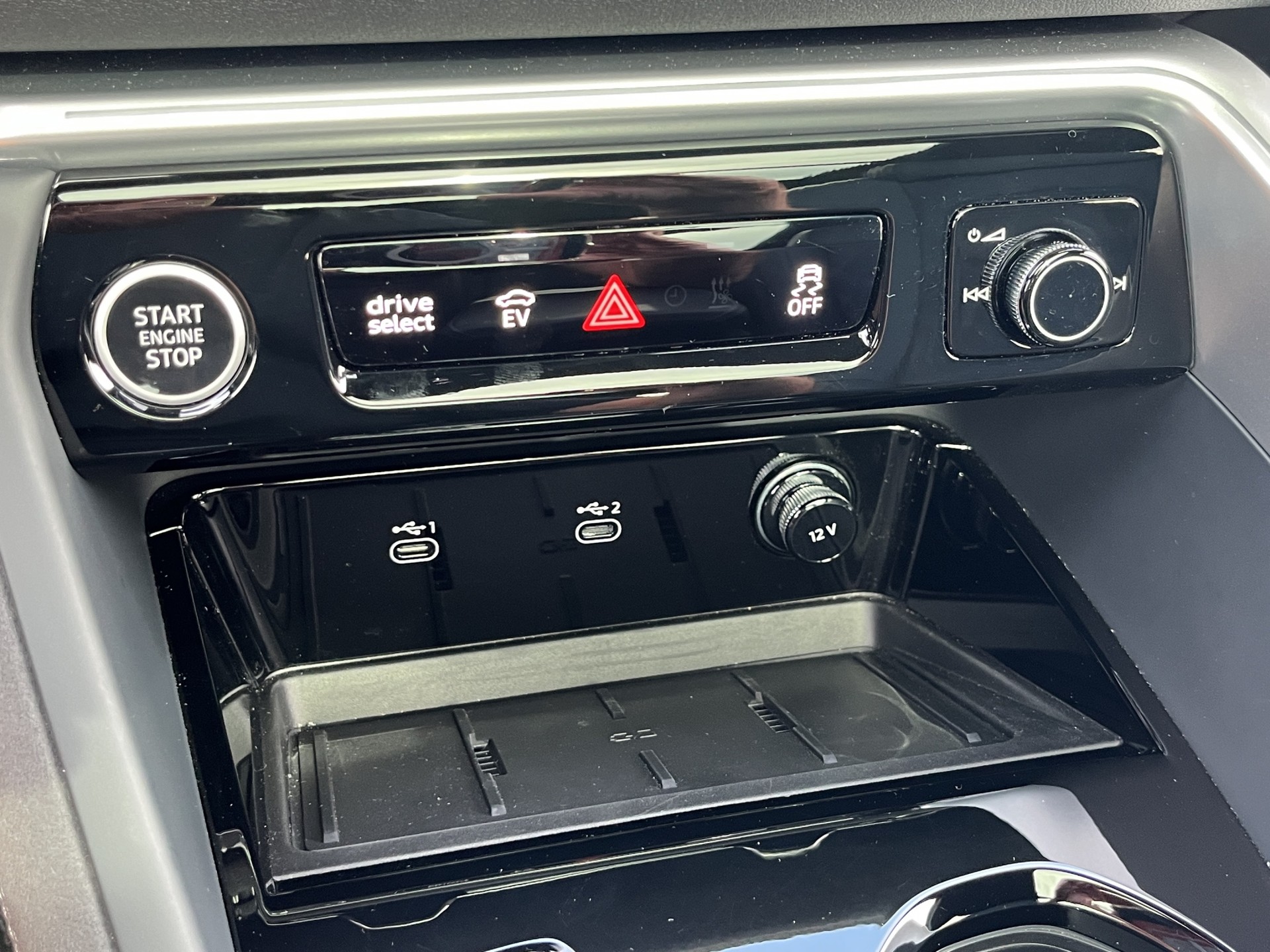 AUDI Q5 Sportback e-hybrid quattro 270 kW S-tronic *Luftfederung, Panoramadach, Head up, B&O, Memory, 5J.Garantie*-image-24