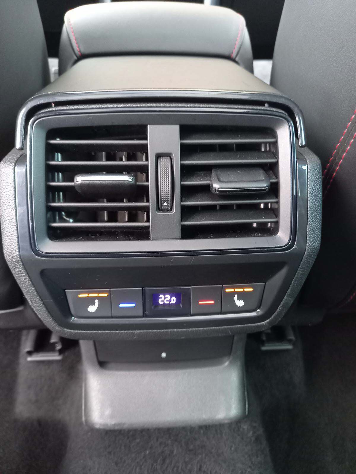 SKODA Kodiaq 2.0 Bi-TDI SCR RS 4x4 DSG **7 Sitze**-image-14