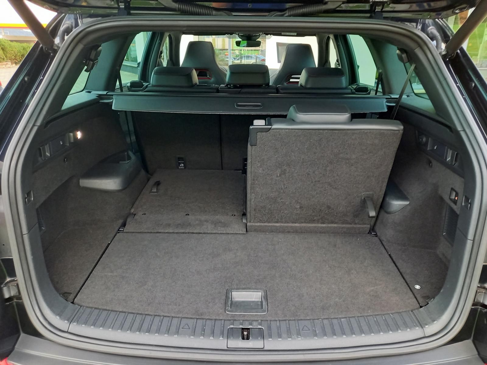 SKODA Kodiaq 2.0 Bi-TDI SCR RS 4x4 DSG **7 Sitze**-image-16