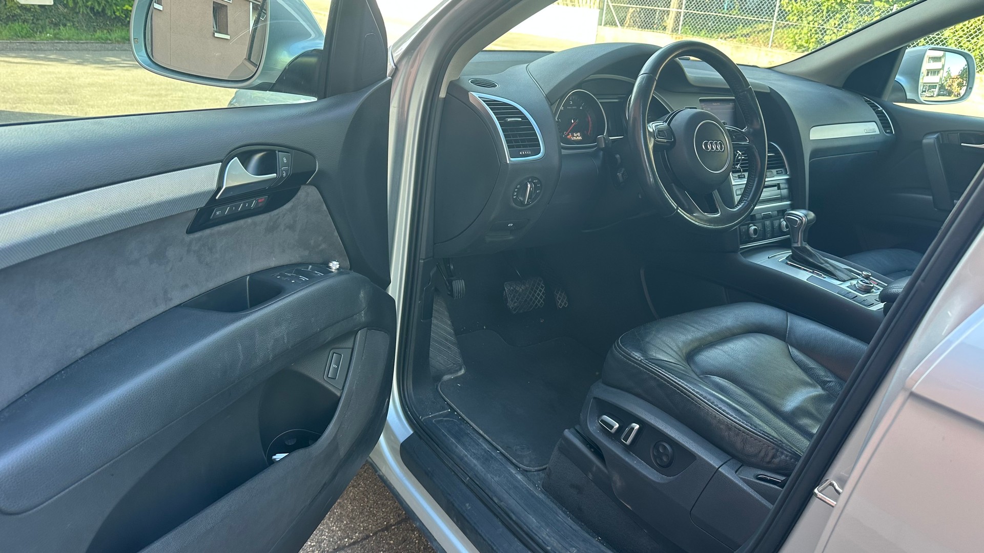 AUDI Q7 3.0 TDI quattro tiptronic-image-12