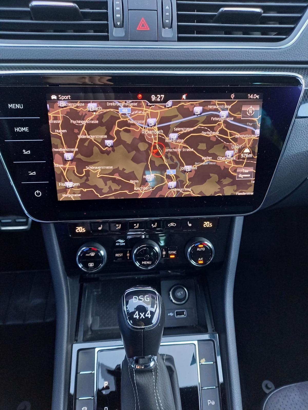 SKODA Superb Combi 2.0 TSI SportLine+ DSG 4x4-image-7