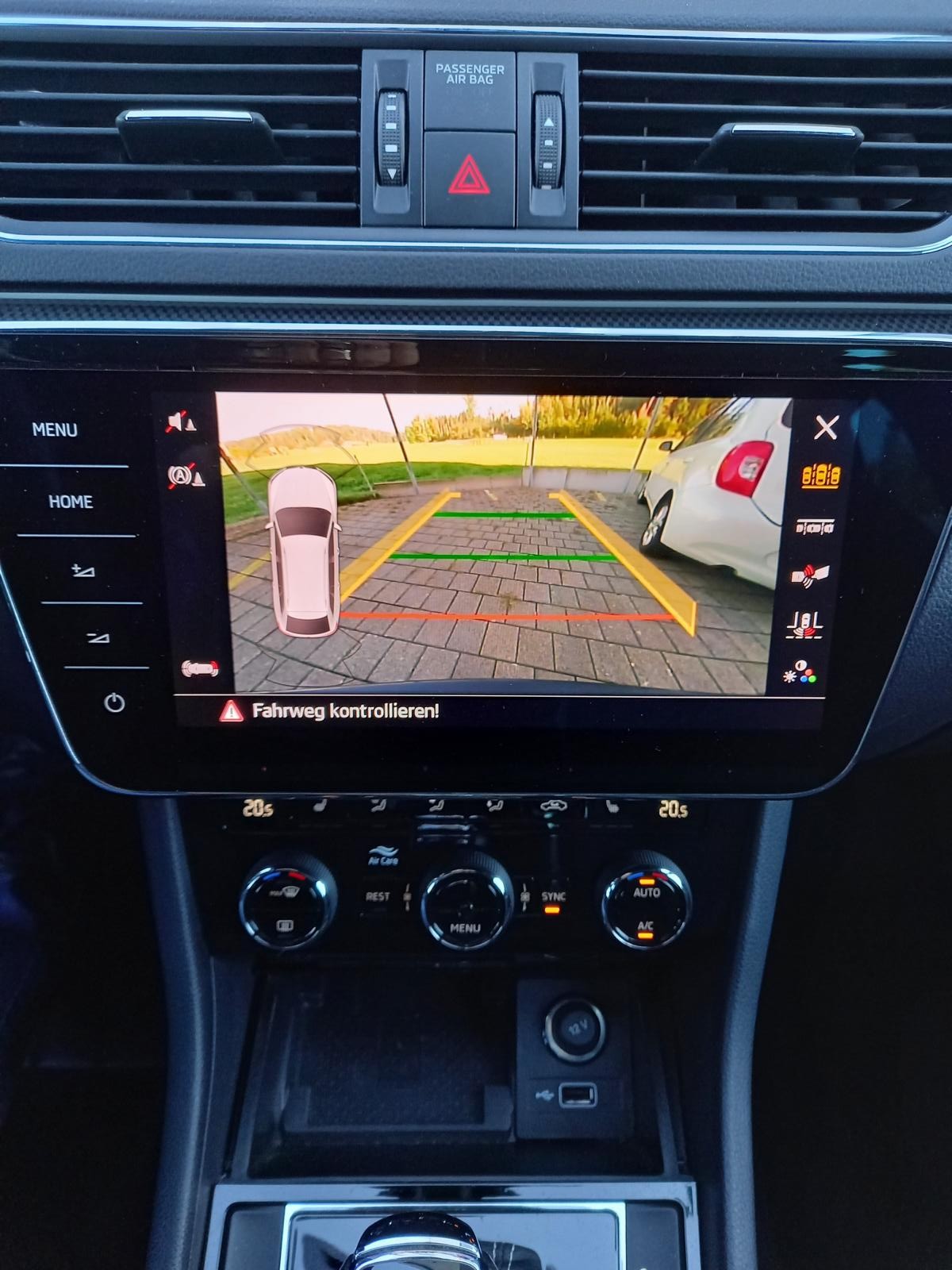 SKODA Superb Combi 2.0 TSI SportLine+ DSG 4x4-image-6