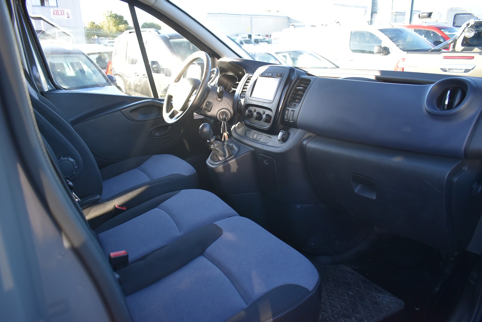 OPEL Vivaro 1.6 BiTurbo CDTI ecoFLEX 2.9t L1H1-image-13