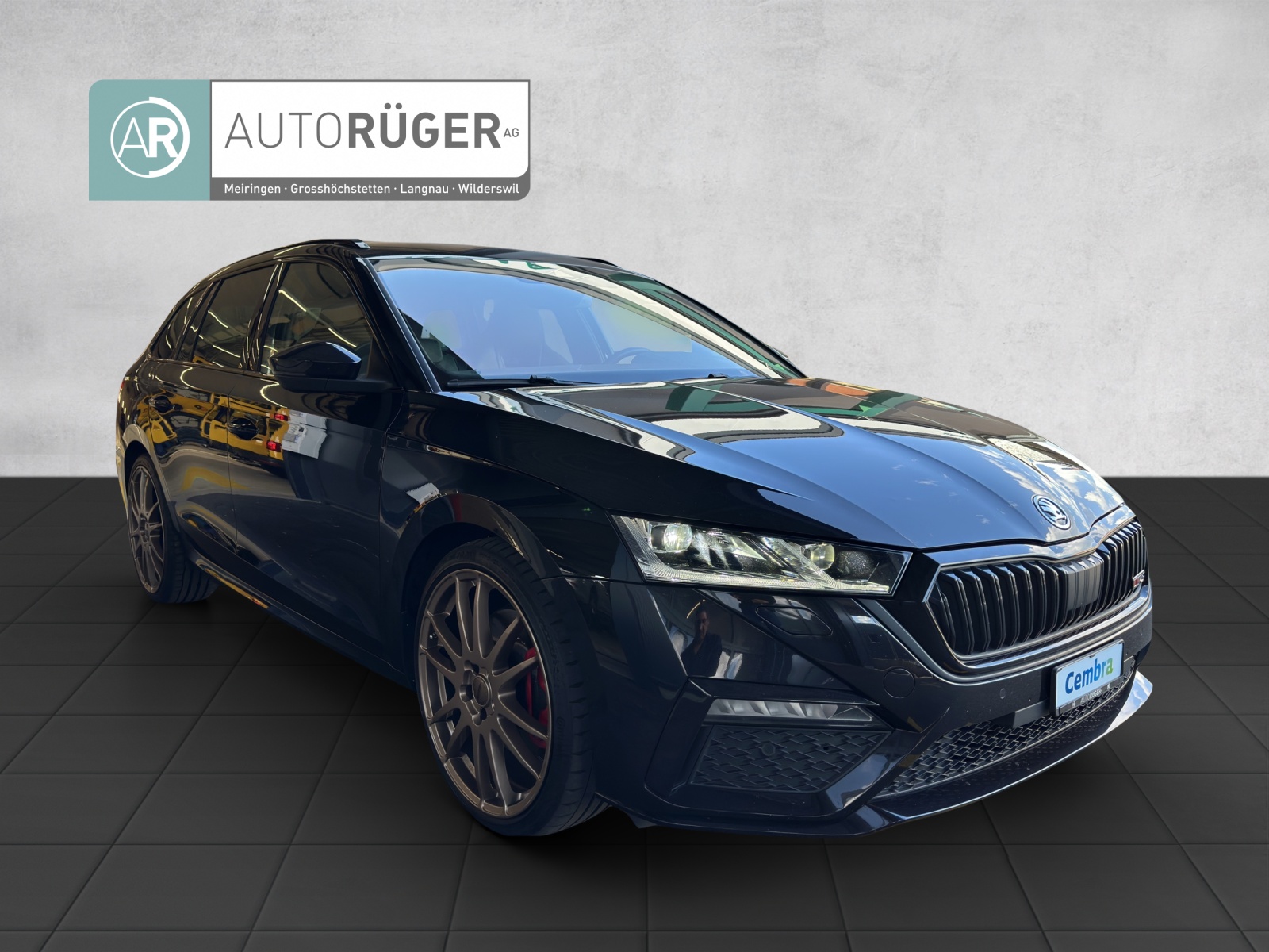 SKODA Octavia Combi 2.0 TSI DSG RS-image-7