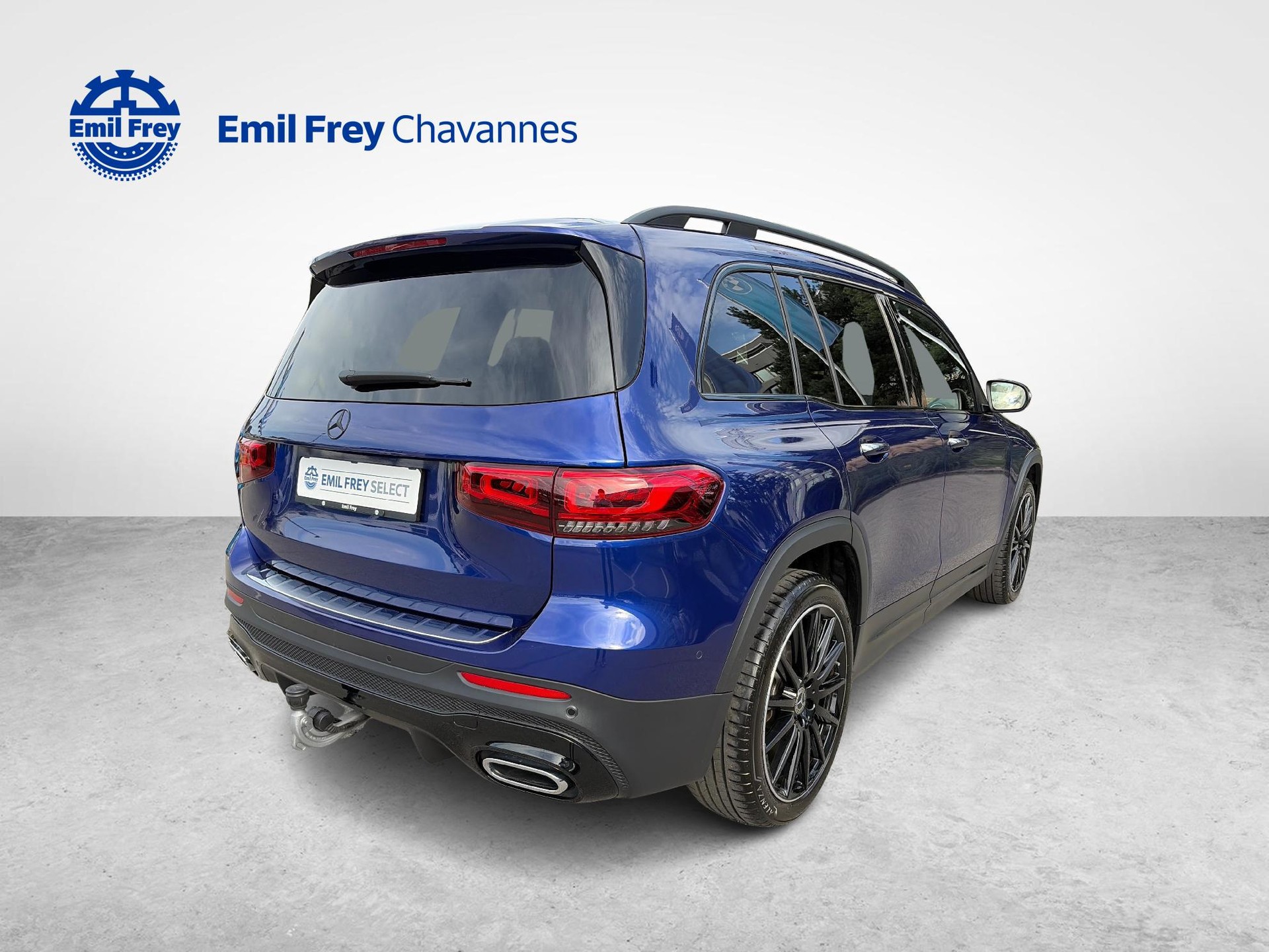MERCEDES-BENZ GLB 250 AMG Line 4matic-showroom-element-3