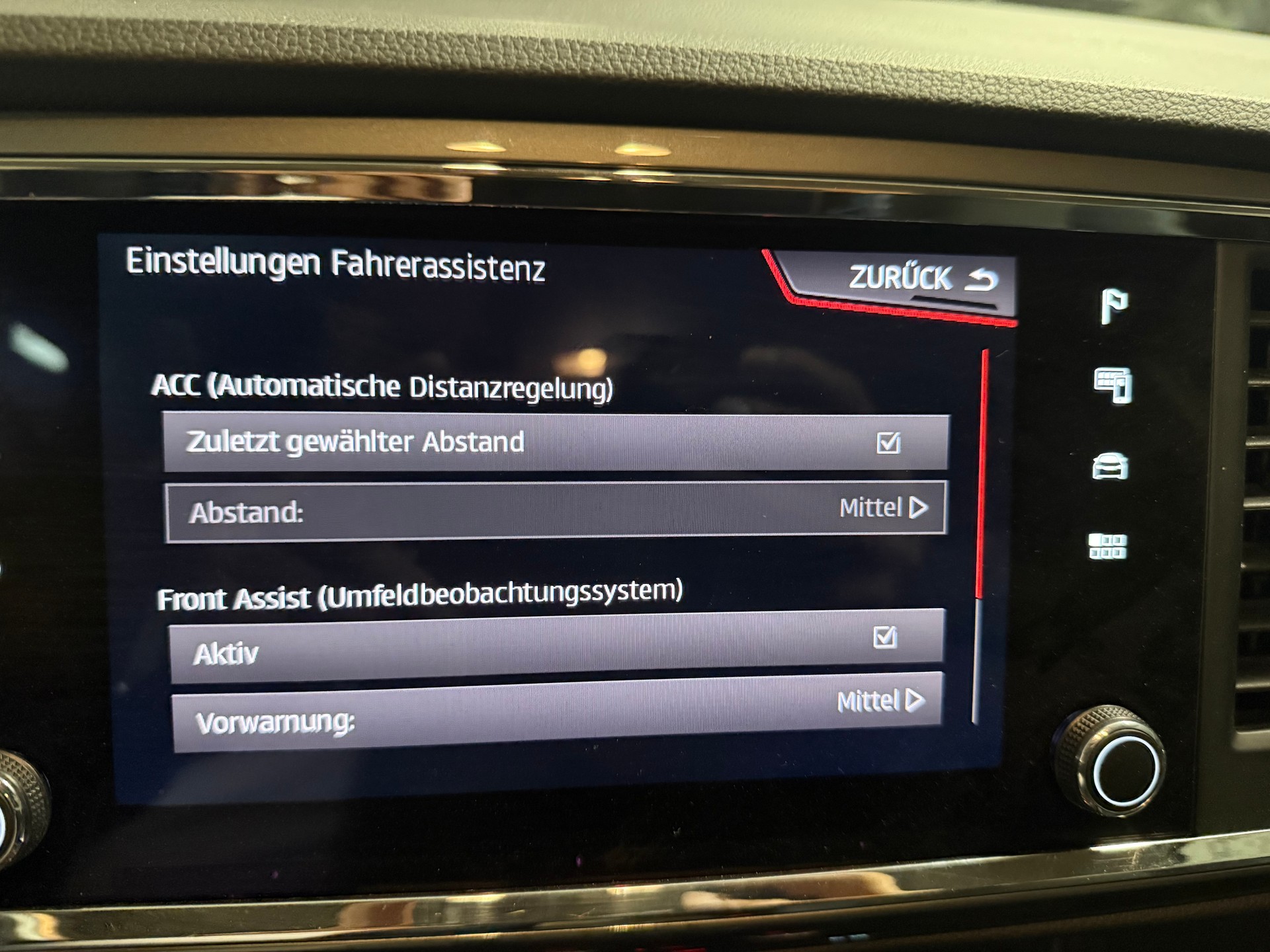 SEAT Ateca 2.0 TDI CR Style 4Drive DSG RF-Kamera, Virtual Cockpit-image-15