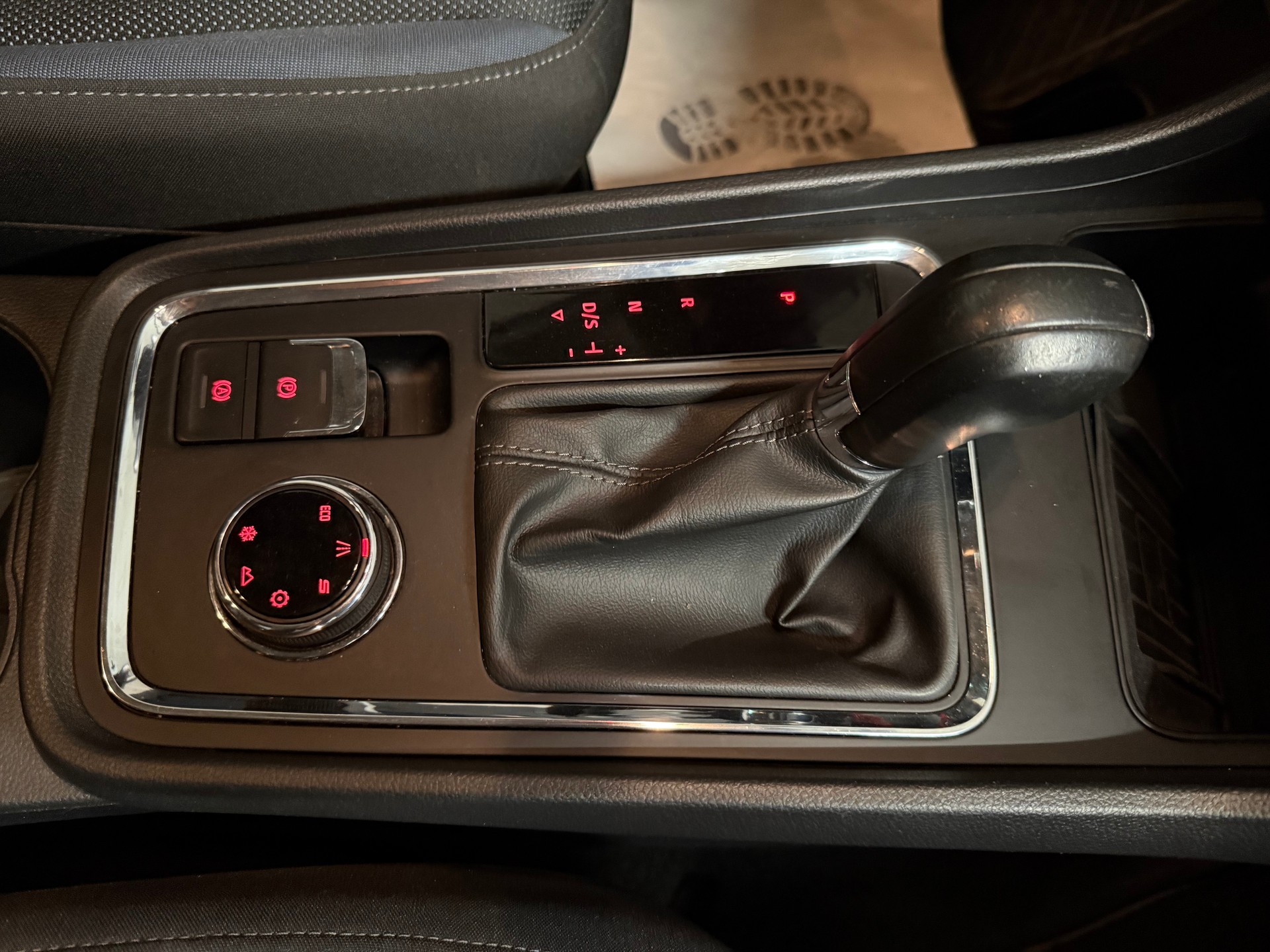 SEAT Ateca 2.0 TDI CR Style 4Drive DSG RF-Kamera, Virtual Cockpit-image-14