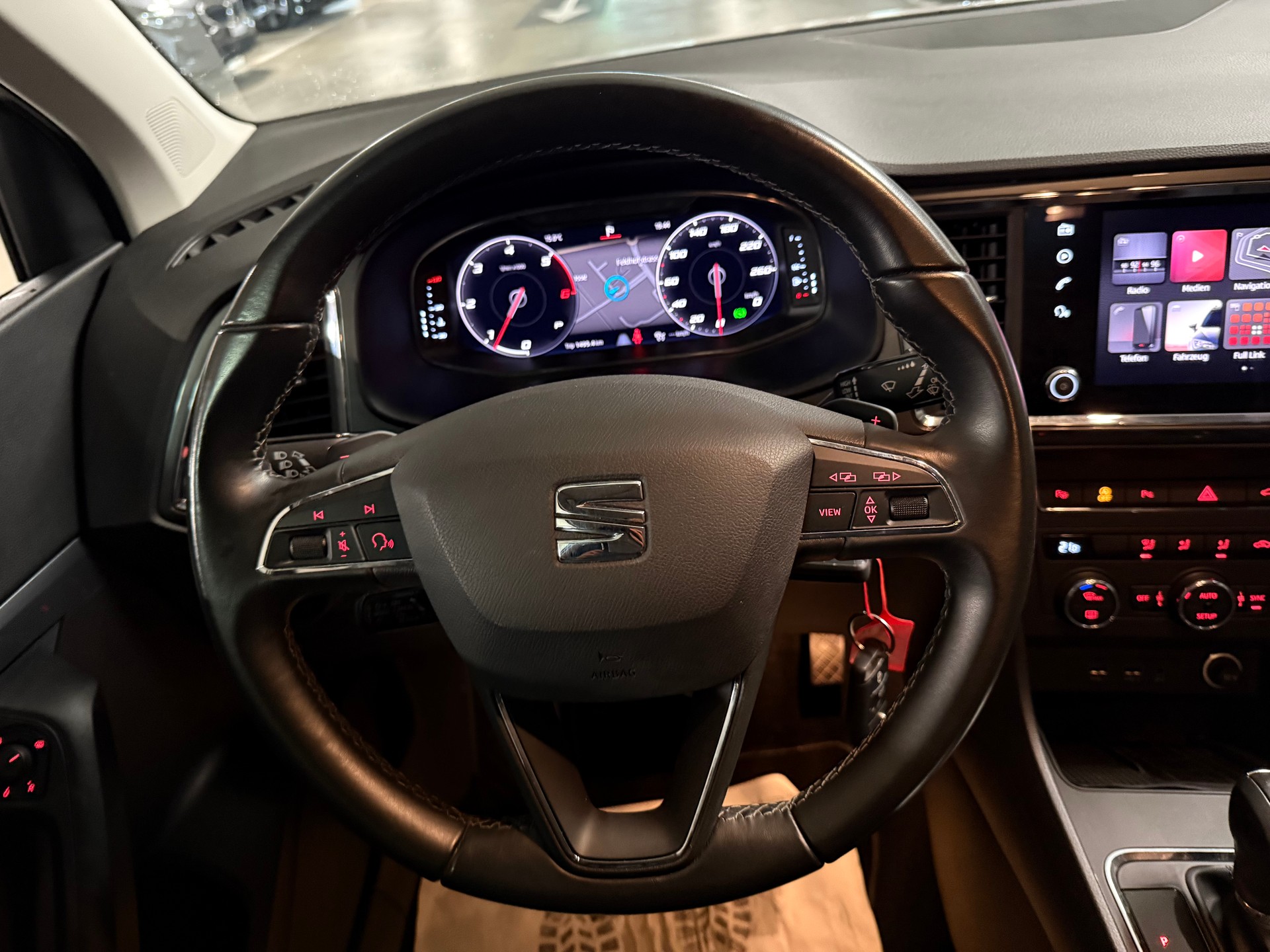 SEAT Ateca 2.0 TDI CR Style 4Drive DSG RF-Kamera, Virtual Cockpit-image-11