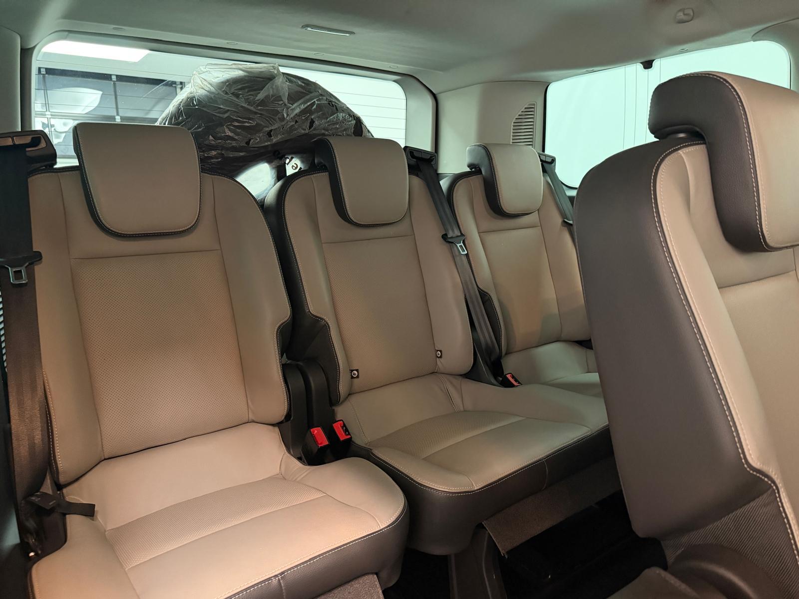 FORD Tourneo C Bus 310 L1 2.0 TDCi 170 Titanium-image-12