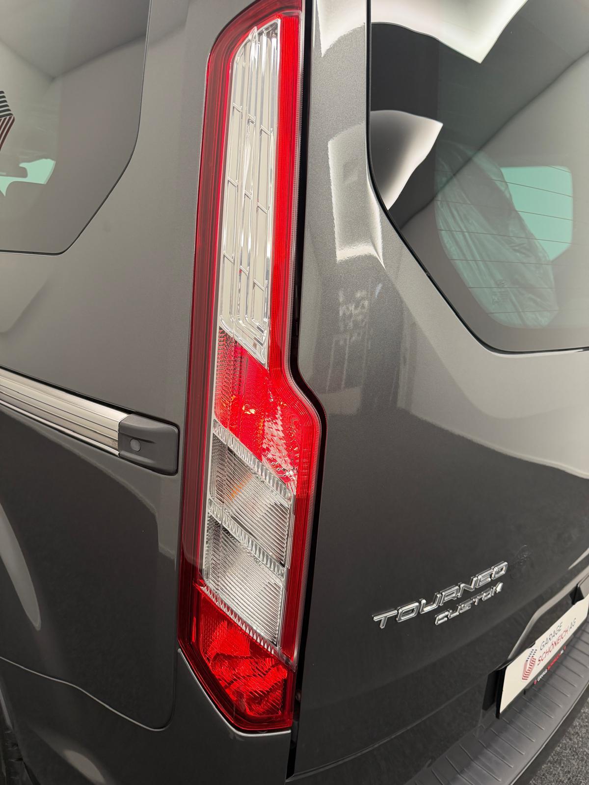 FORD Tourneo C Bus 310 L1 2.0 TDCi 170 Titanium-image-8