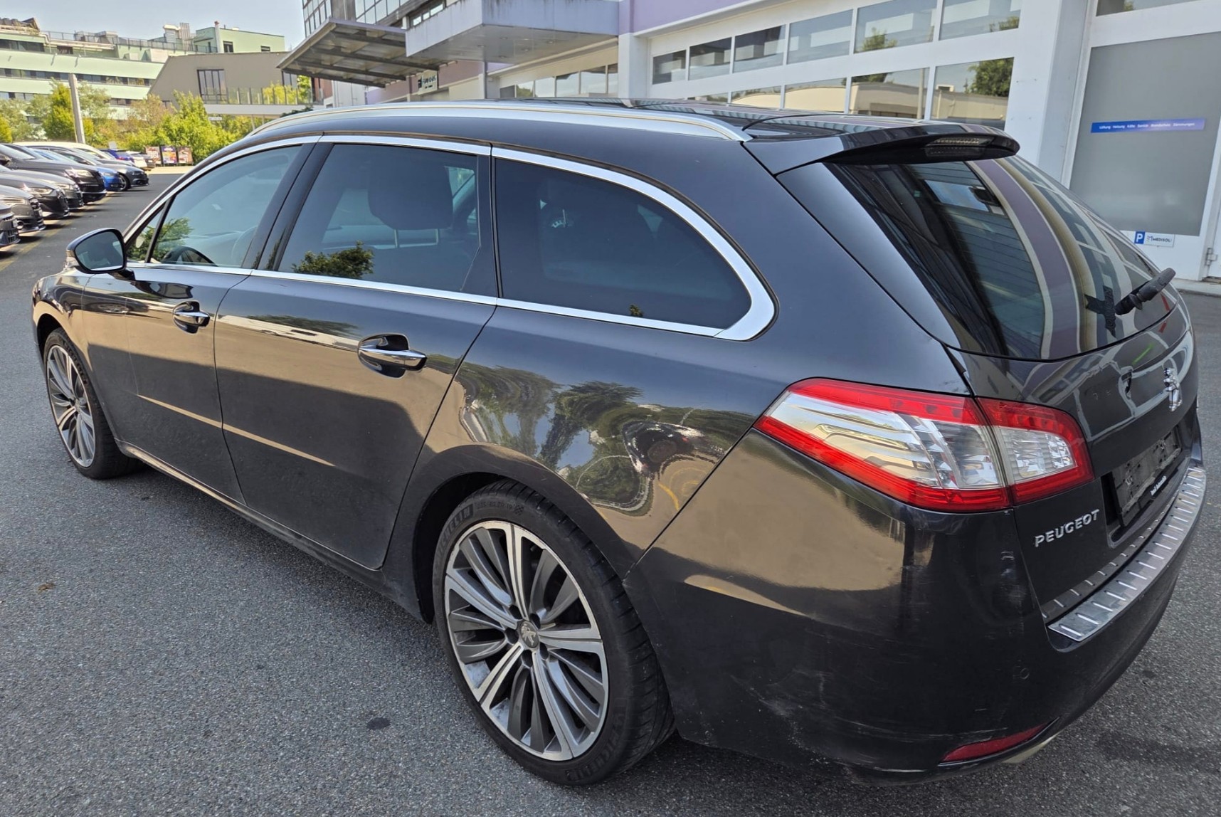 PEUGEOT 508 SW 2.2 HDI GT Automatic-image-4