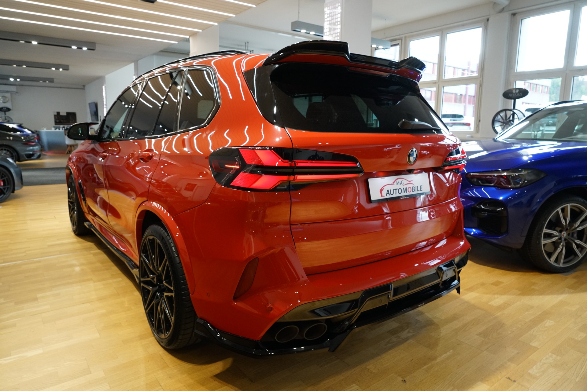 BMW X5M Competition Toronto Rot-image-6