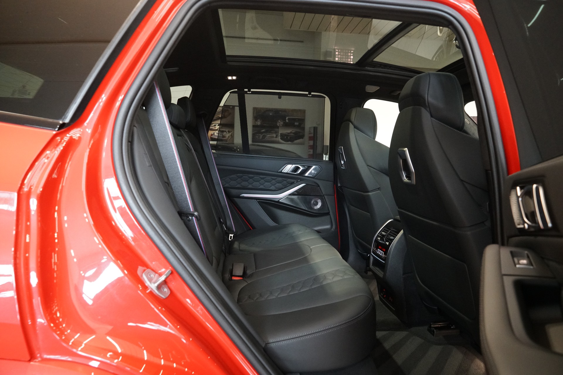 BMW X5M Competition Toronto Rot-image-25