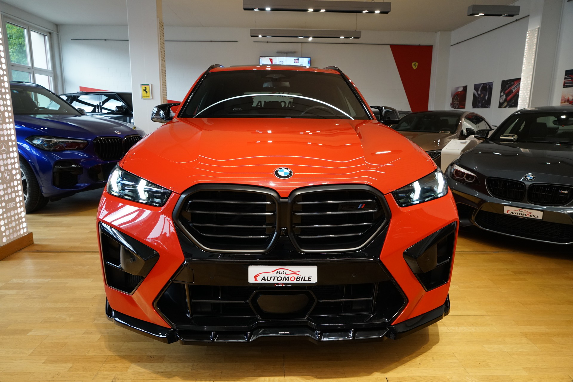 BMW X5M Competition Toronto Rot-image-1