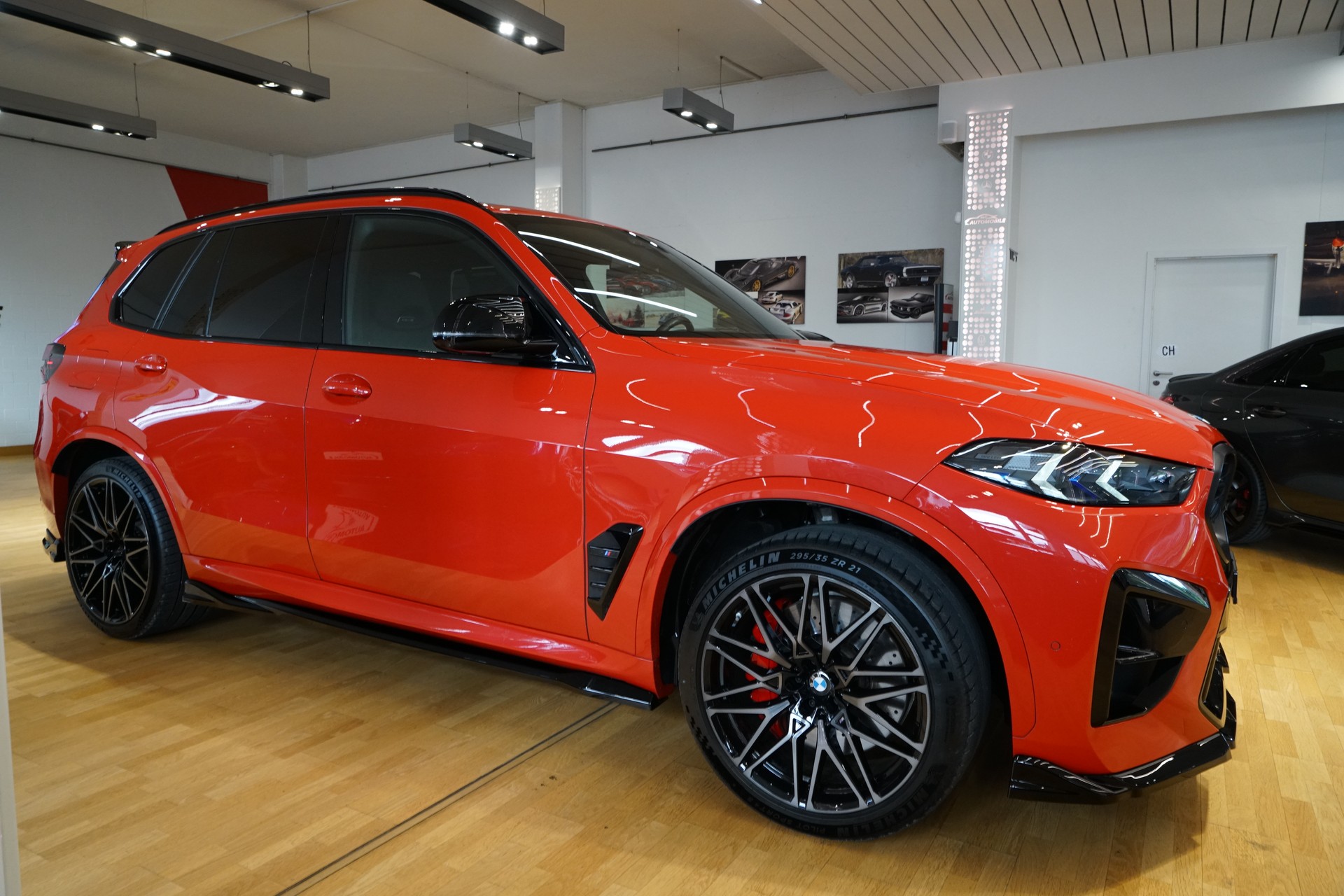BMW X5M Competition Toronto Rot-image-11