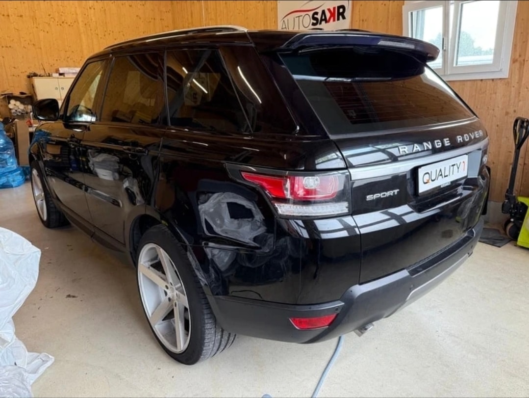 LAND ROVER Range Rover Sport 3.0 TDV6 SE Automatic-image-5