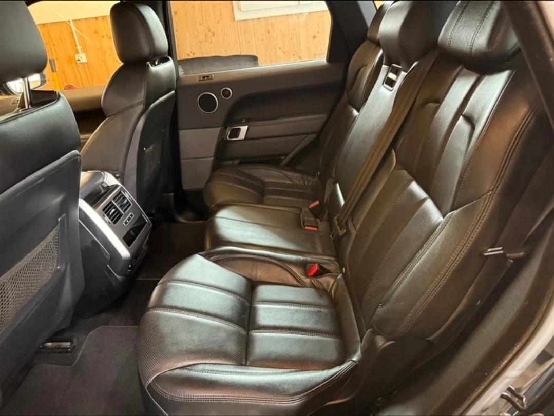 LAND ROVER Range Rover Sport 3.0 TDV6 SE Automatic-image-7