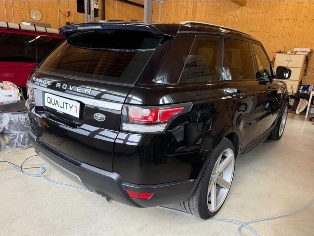 LAND ROVER Range Rover Sport 3.0 TDV6 SE Automatic-image-3