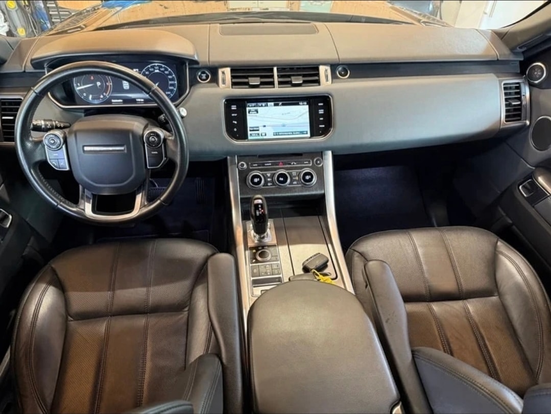 LAND ROVER Range Rover Sport 3.0 TDV6 SE Automatic-image-8