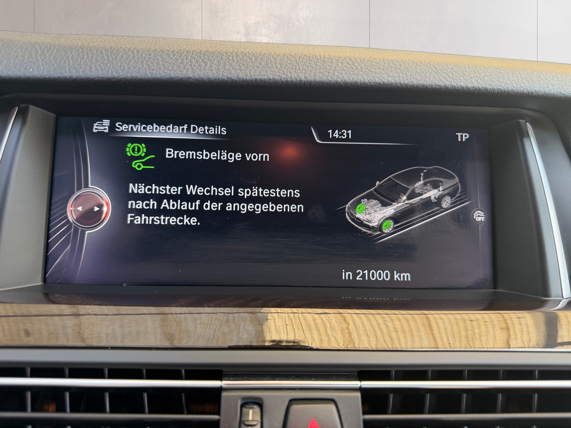 BMW 530d xDrive Luxury Line Steptronic-image-24