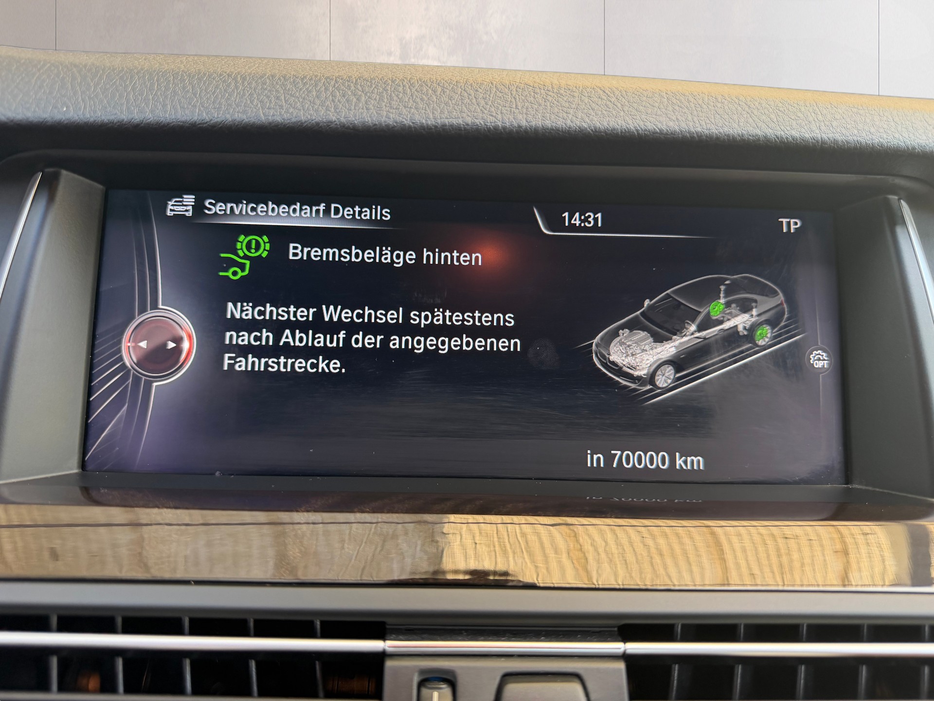 BMW 530d xDrive Luxury Line Steptronic-image-23